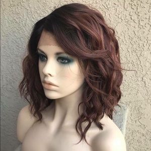 Wig Savy in synthetic. New